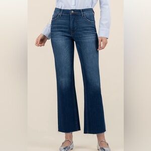 Kut from the KLOTH high rise Kelsey fab ab ankle flare 10 petite new